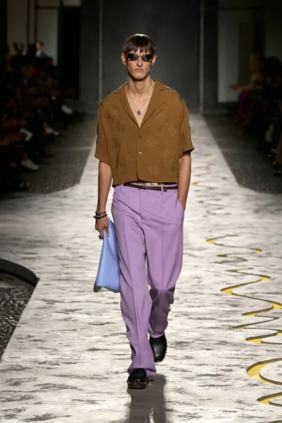 Look 43
